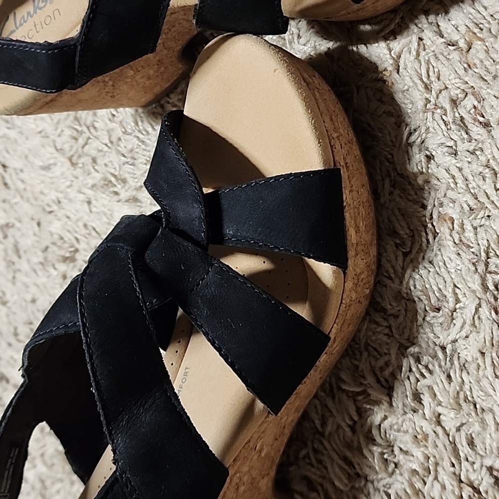 Woman's Clark Sandals - Picture 3 of 5